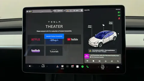 TESLA MODEL 3 Long Range AWD Auto