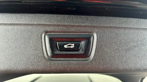 BMW 3 SERIES 330e M Sport Step Auto