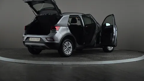 VOLKSWAGEN T-ROC 1.5 TSI Life