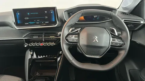 PEUGEOT 208 1.2 PureTech 100 Allure Premium + EAT8