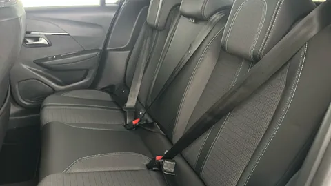 PEUGEOT 208 1.2 PureTech 100 Allure Premium + EAT8