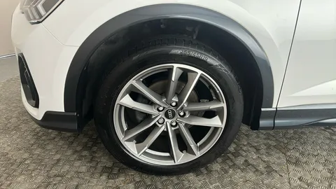 AUDI Q3 35 TFSI Black Edition S Tronic