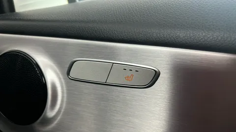 MERCEDES-BENZ C CLASS C200 AMG Line 9G-Tronic