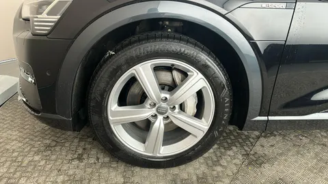 AUDI E-TRON 300kW 55 Quattro 95kWh Auto