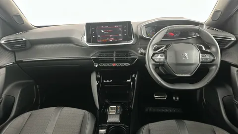 PEUGEOT 2008 1.2 PureTech 130 Allure Premium+ EAT8