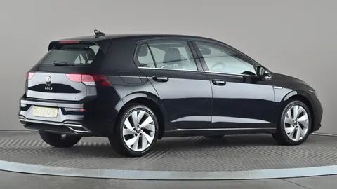 VOLKSWAGEN GOLF 1.5 eTSI Style DSG