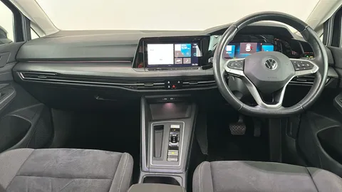 VOLKSWAGEN GOLF 1.5 eTSI Style DSG