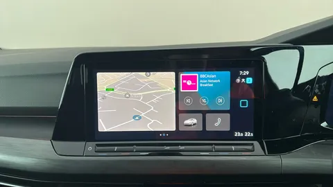 VOLKSWAGEN GOLF 1.5 eTSI Style DSG