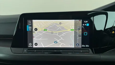 VOLKSWAGEN GOLF 1.5 eTSI Style DSG