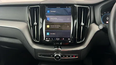 VOLVO XC60 2.0 T6 [350] RC PHEV Plus Dark AWD Geartronic