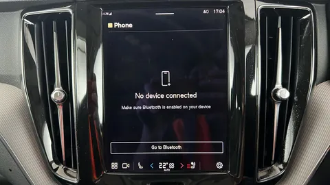 VOLVO XC60 2.0 T6 [350] RC PHEV Plus Dark AWD Geartronic