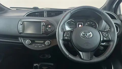 TOYOTA YARIS 1.5 Hybrid Excel CVT