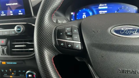 FORD KUGA 1.5 EcoBoost 150 ST-Line Edition