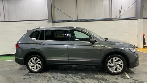 Volkswagen Tiguan Allspace 1.5 TSI Life DSG [7 Seats]