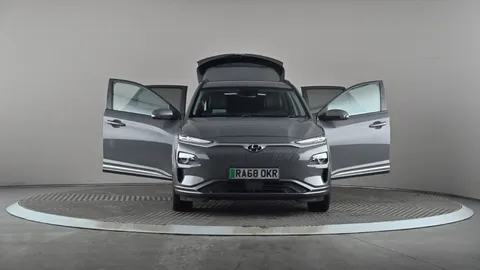 HYUNDAI KONA 150kW Premium SE 64kWh Auto