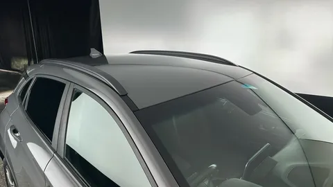 HYUNDAI KONA 150kW Premium SE 64kWh Auto