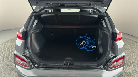 HYUNDAI KONA 150kW Premium SE 64kWh Auto