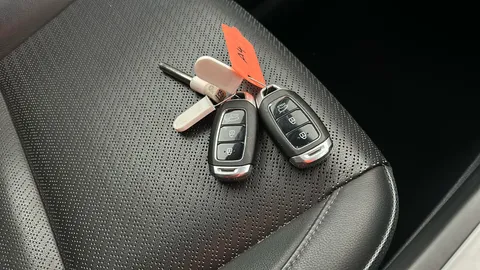 HYUNDAI KONA 150kW Premium SE 64kWh Auto