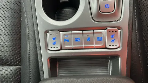 HYUNDAI KONA 150kW Premium SE 64kWh Auto