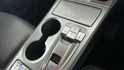 HYUNDAI KONA 150kW Premium SE 64kWh Auto