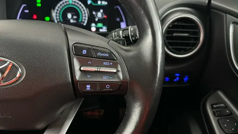 HYUNDAI KONA 150kW Premium SE 64kWh Auto