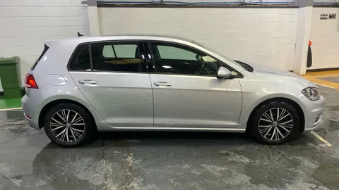 VOLKSWAGEN GOLF 1.5 TSI EVO SE [Nav] DSG