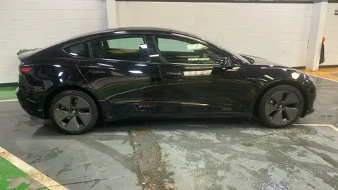 TESLA MODEL 3 RWD Auto