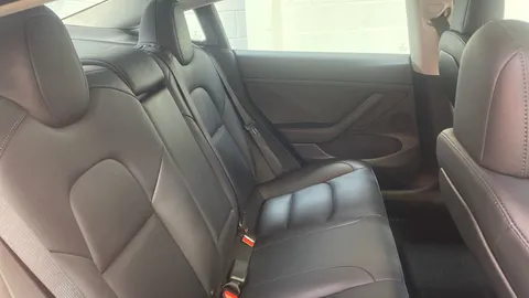 TESLA MODEL 3 RWD Auto