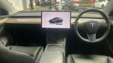 TESLA MODEL 3 RWD Auto