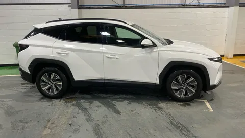 HYUNDAI TUCSON 1.6 TGDi SE Connect 2WD