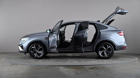 RENAULT ARKANA 1.6 E-Tech full hybrid 145 Engineered Auto