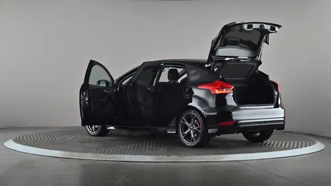 FORD FOCUS 1.5 TDCi 120 ST-Line X