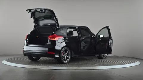 FORD FOCUS 1.5 TDCi 120 ST-Line X