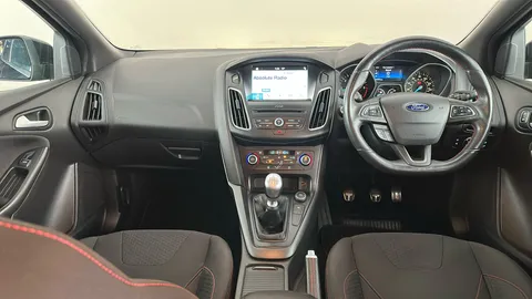 FORD FOCUS 1.5 TDCi 120 ST-Line X