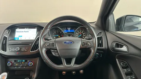 FORD FOCUS 1.5 TDCi 120 ST-Line X