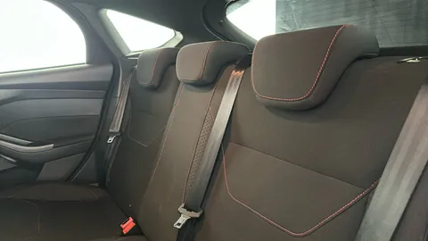 FORD FOCUS 1.5 TDCi 120 ST-Line X