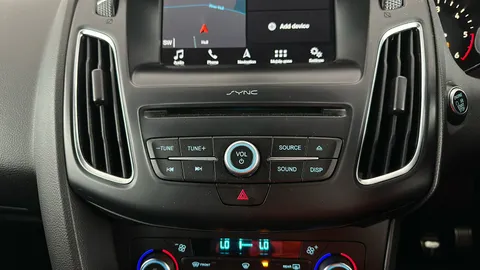 FORD FOCUS 1.5 TDCi 120 ST-Line X