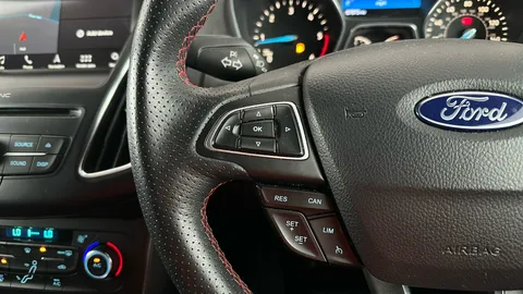 FORD FOCUS 1.5 TDCi 120 ST-Line X