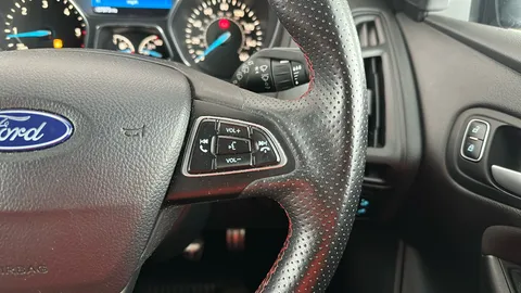 FORD FOCUS 1.5 TDCi 120 ST-Line X