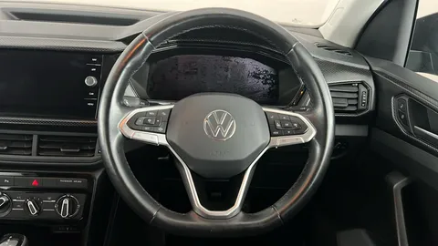 VOLKSWAGEN T-CROSS 1.0 TSI 110 SE DSG