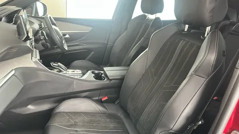 PEUGEOT 3008 1.2 PureTech GT Premium EAT8