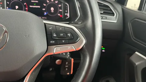 Volkswagen Tiguan Allspace 1.5 TSI Life DSG [7 Seats]