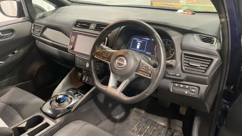 NISSAN LEAF 110kW N-Connecta 39kWh Auto