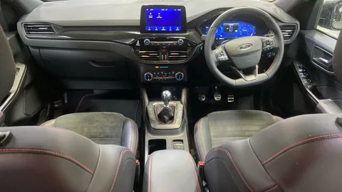 FORD KUGA 1.5 EcoBoost 150 ST-Line Edition