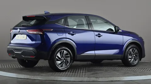 NISSAN QASHQAI 1.3 DiG-T MH Acenta Premium