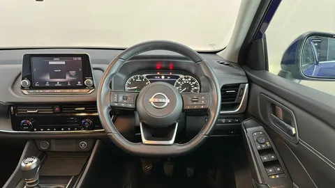 NISSAN QASHQAI 1.3 DiG-T MH Acenta Premium