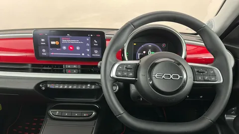 FIAT 600 115kW Red 54kWh Auto