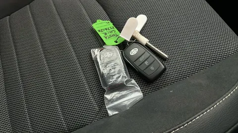 TOYOTA C-HR 2.0 PHEV Excel CVT