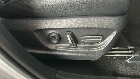 TOYOTA C-HR 2.0 PHEV Excel CVT