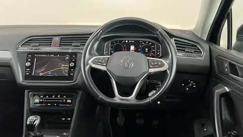 Volkswagen Tiguan Allspace 1.5 TSI Life [7 Seats]